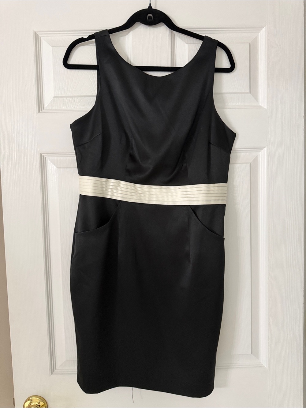 Forever 21 Black Sleeveless Sheath Dress with Ivory Waistband